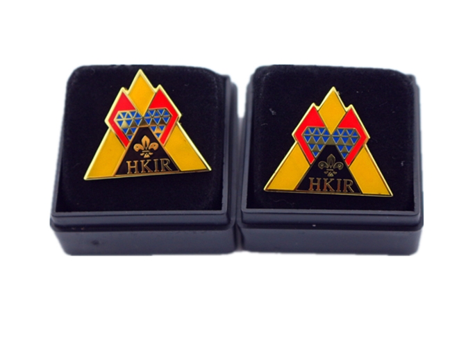 gift box lapel pin, pin badge, metal pin